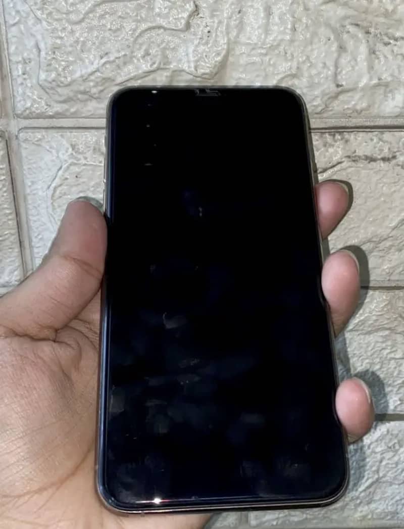 Apple iPhone 11 Pro Max 3