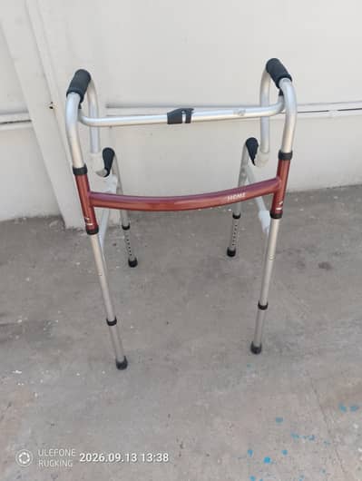 Aluminum foldable walker