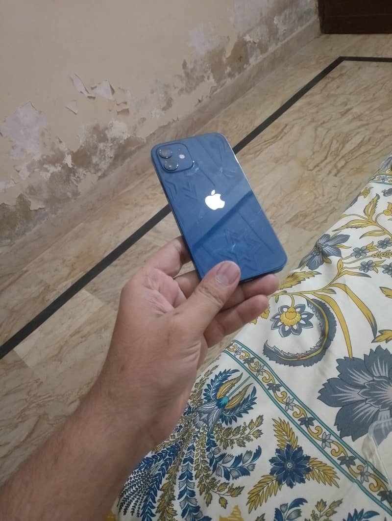 Apple iPhone 12 5