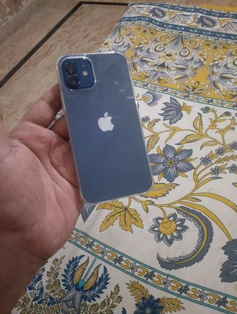 Apple iPhone 12 9