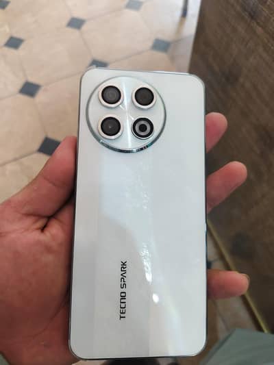 Tecno SPARK 30 Pro