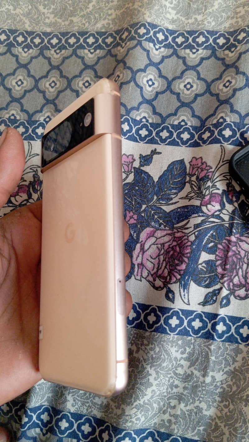Google Pixel 8 3
