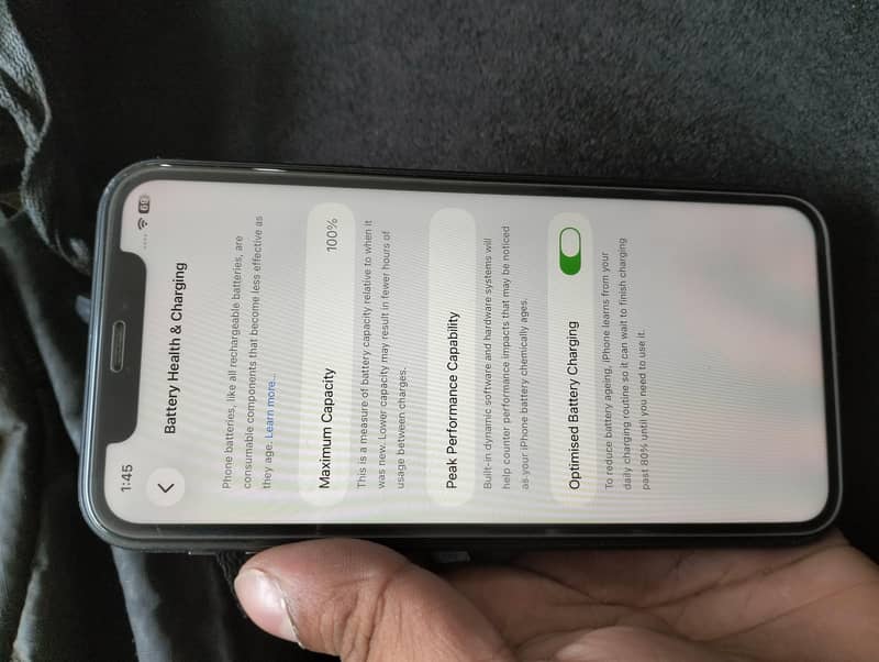 Apple iPhone 11 0