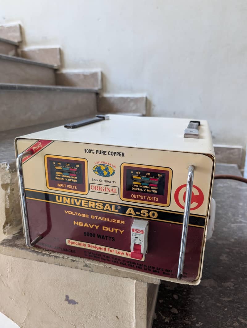universal Voltage stablizer 5000 watt 1