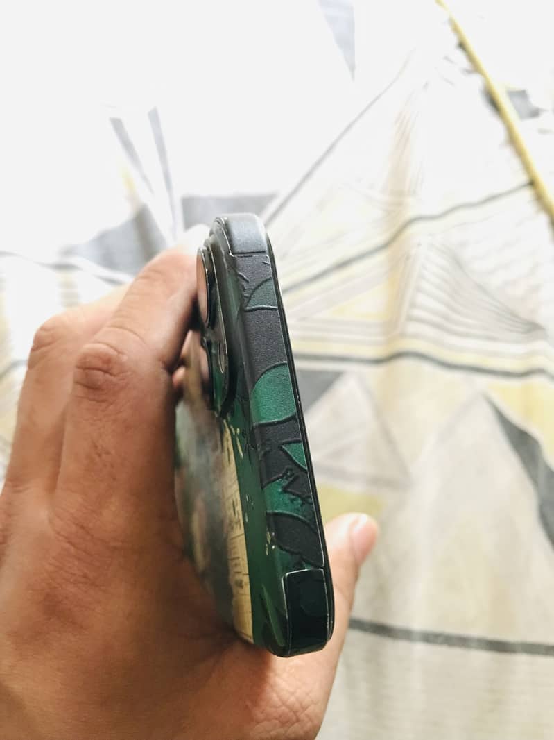 Apple iPhone 15 plus 2
