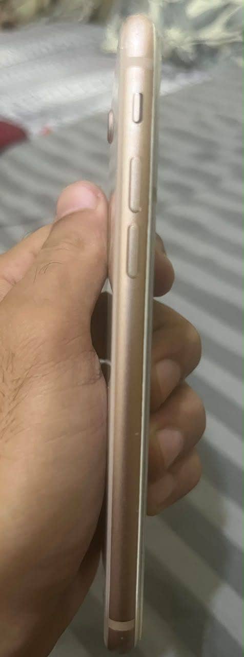 Apple iPhone 8 2