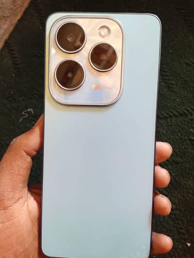 Infinix Hot 40