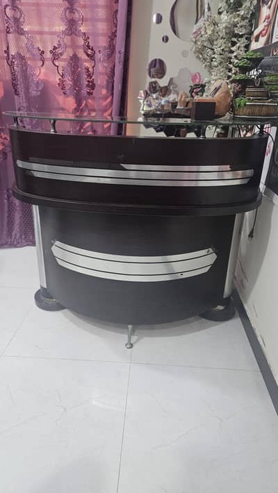 brown color counter table