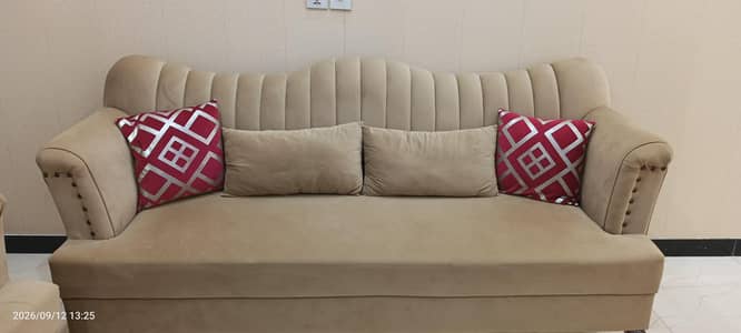 sofa in good condition