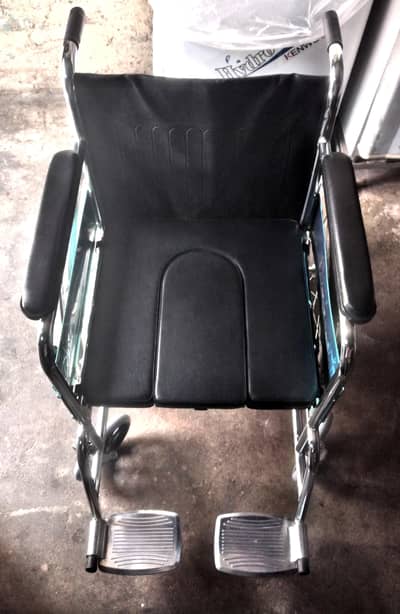 wheelchair with commode