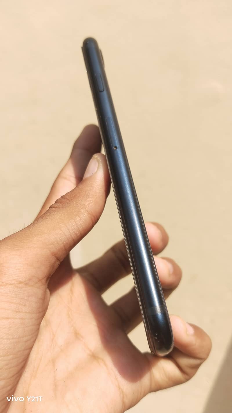 IPHONE SE3RD 3