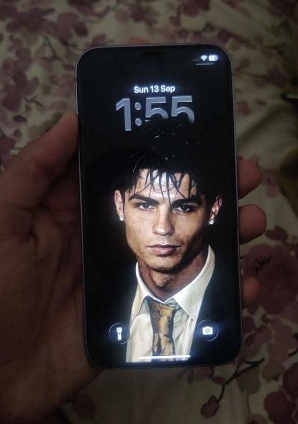 Apple iPhone 12 1