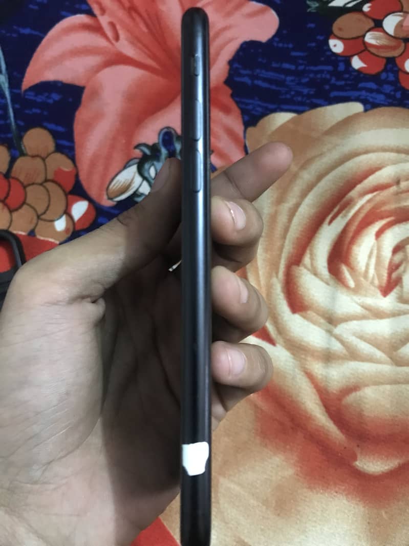 Apple iPhone SE 3