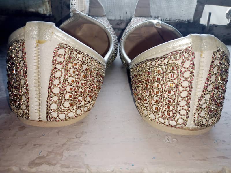 khusa 4