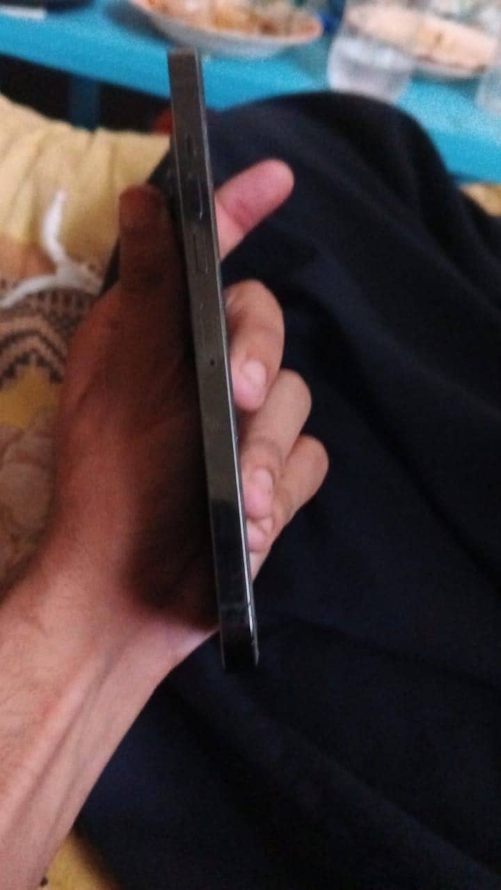 Apple iPhone 13 Pro Max 5