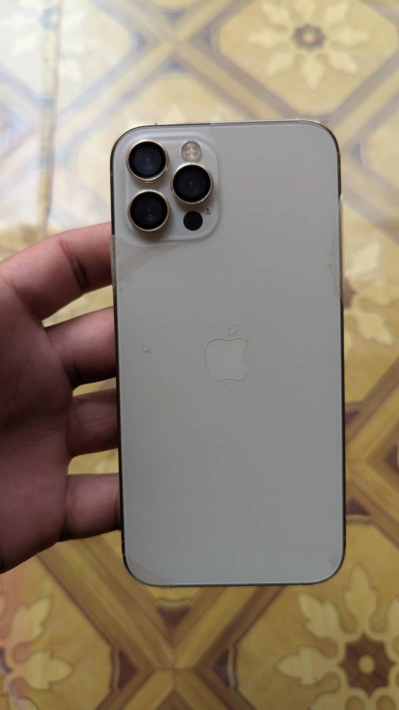Apple iPhone 12 Pro 4