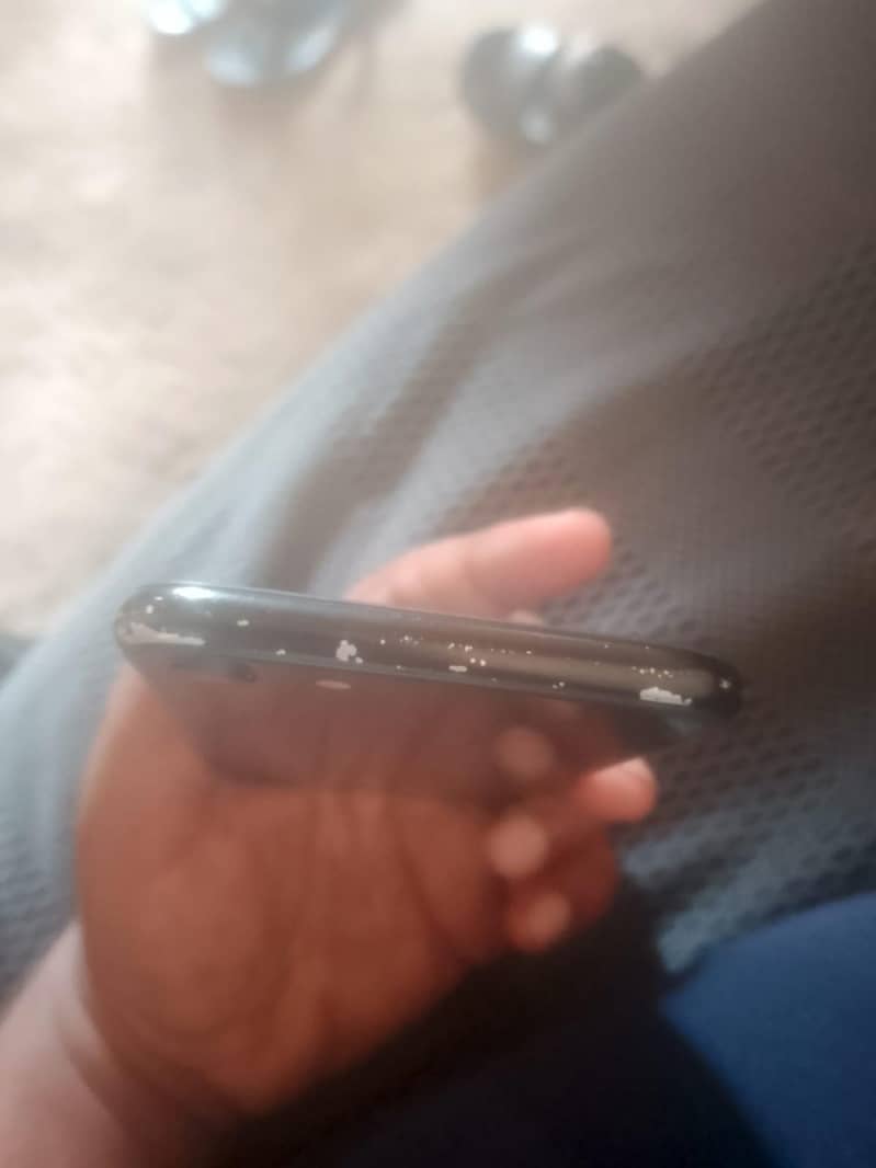 Apple iPhone SE 6