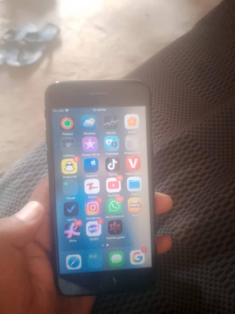 Apple iPhone SE 8