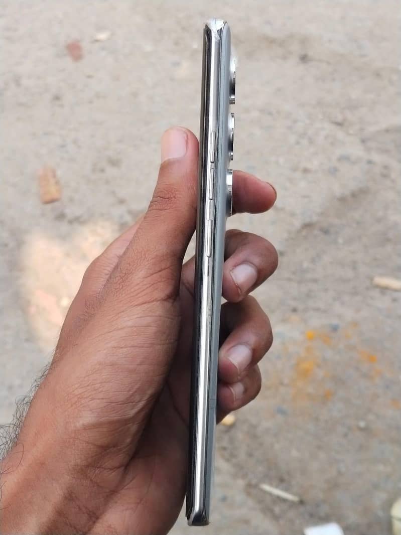 Tecno CAMON 40 Pro 1