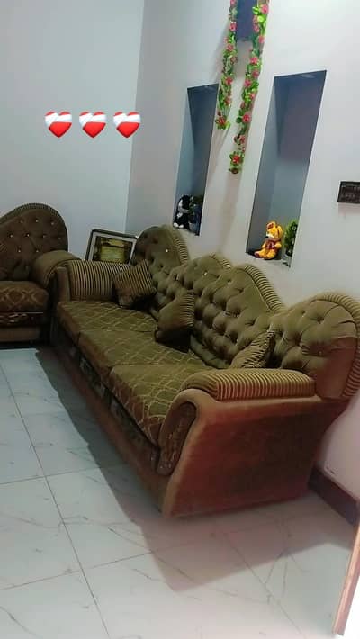 sofa set used but like new