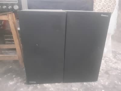 speakers , amplifier