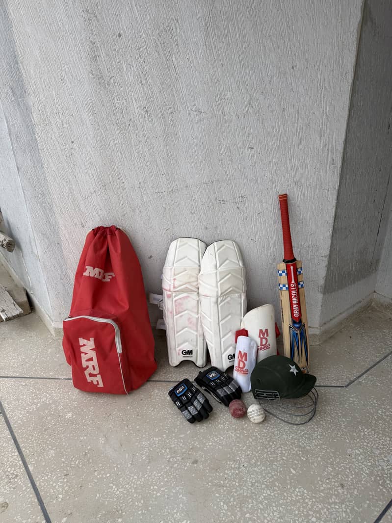 Full cricket kit 0