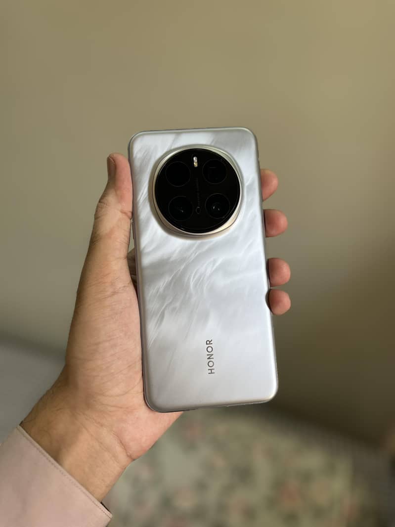 Honor Magic 7 Pro 1