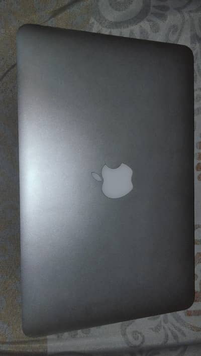 MacBook Air 2015 | 8GB RAM | 128GB SSD | macOS + Windows