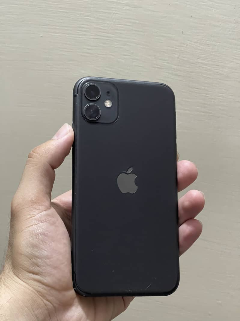 Apple iPhone 11 4