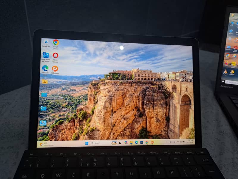 Microsoft Surface Go 3 6