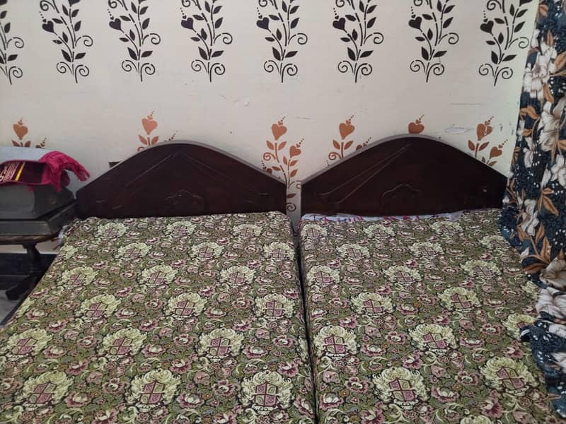 solid wood single 2 bed 0