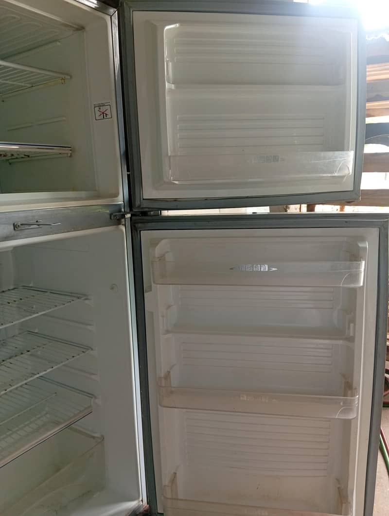 refrigerator 3