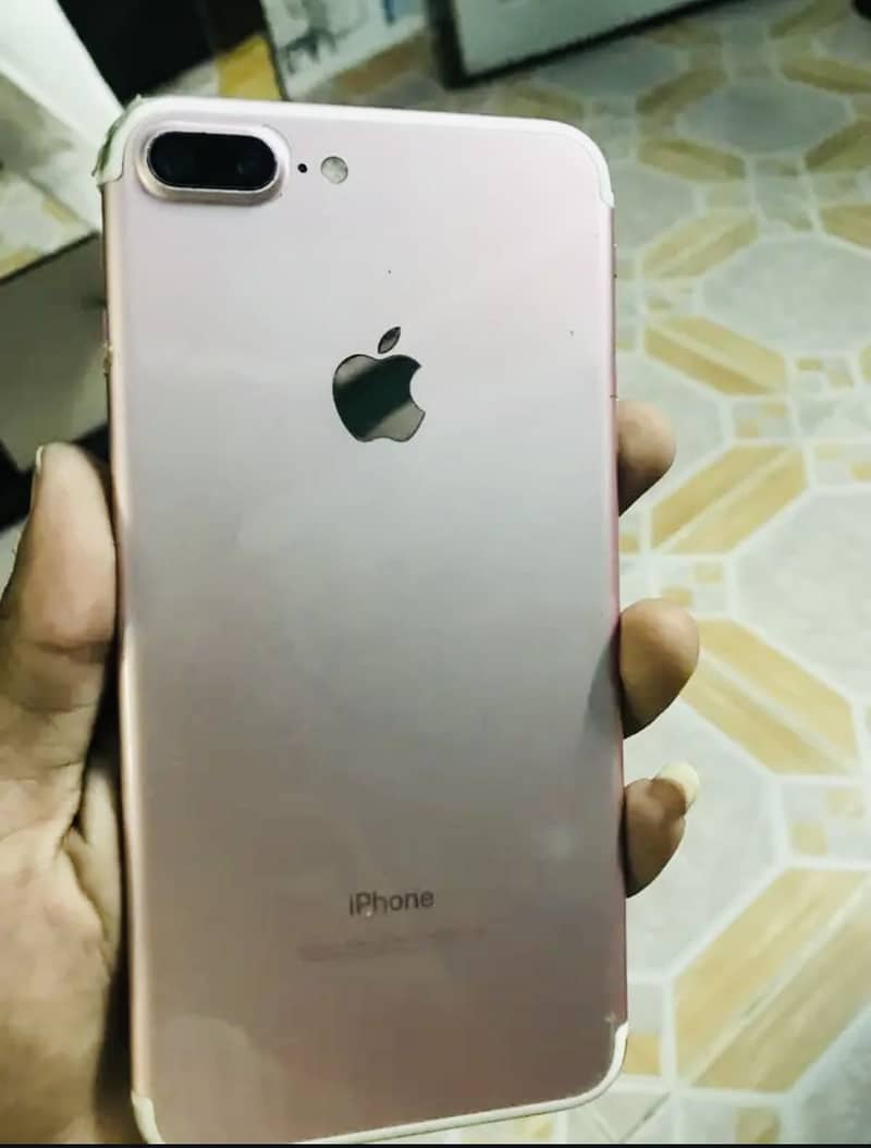 Apple iPhone 7 Plus 0