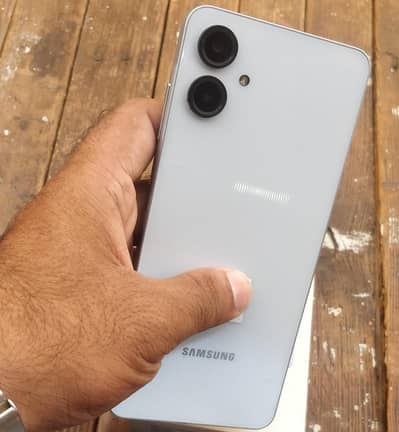 SAMSUNG A06 4/64 urgent sell