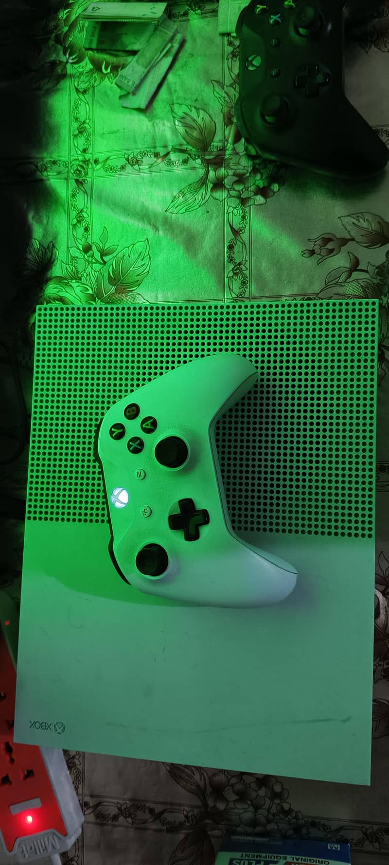 Xbox One S 2