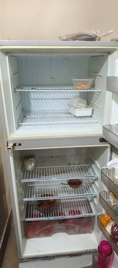 want to sale my refrigerator in working condition slightly used
