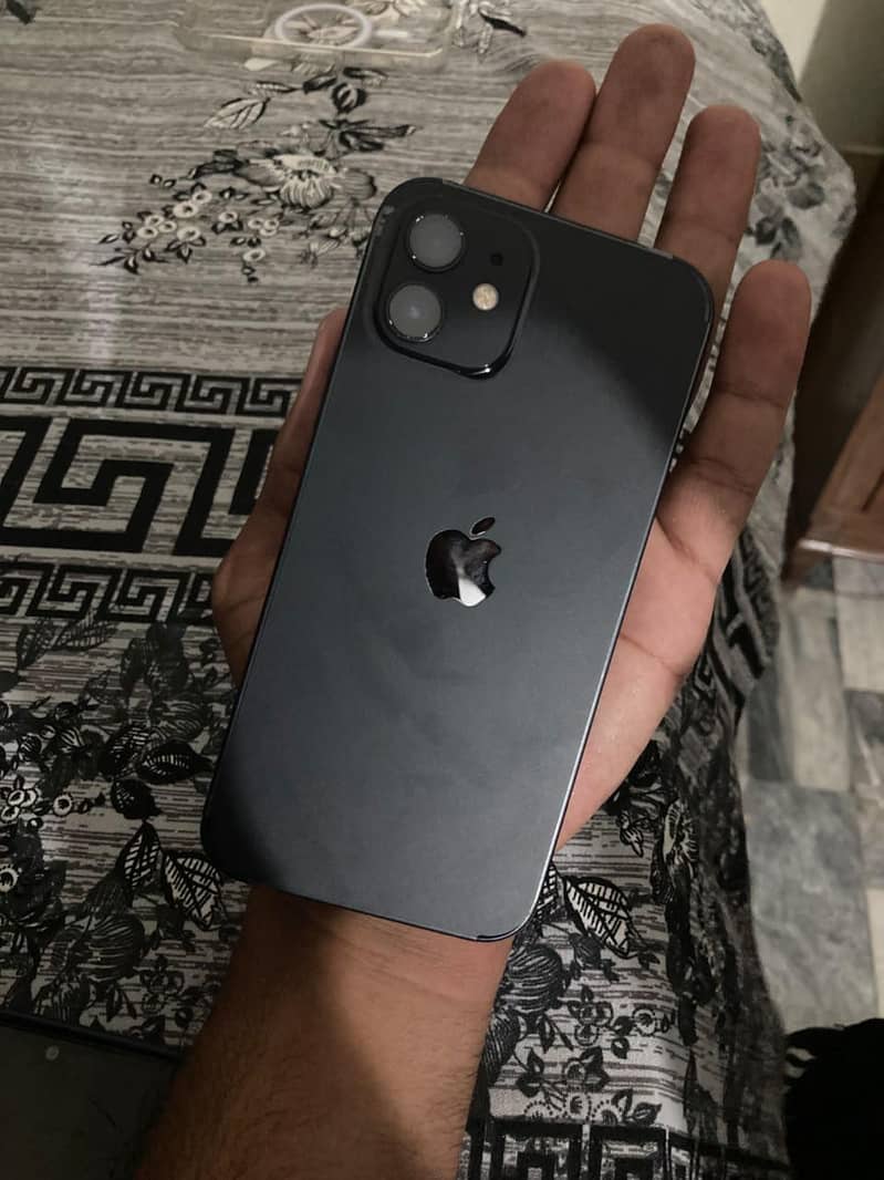Apple iPhone 12 2