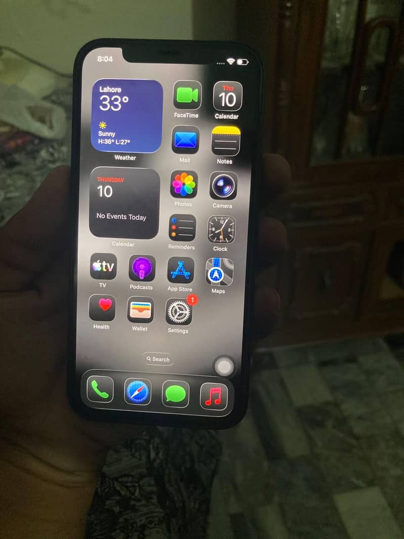 Apple iPhone 12 4