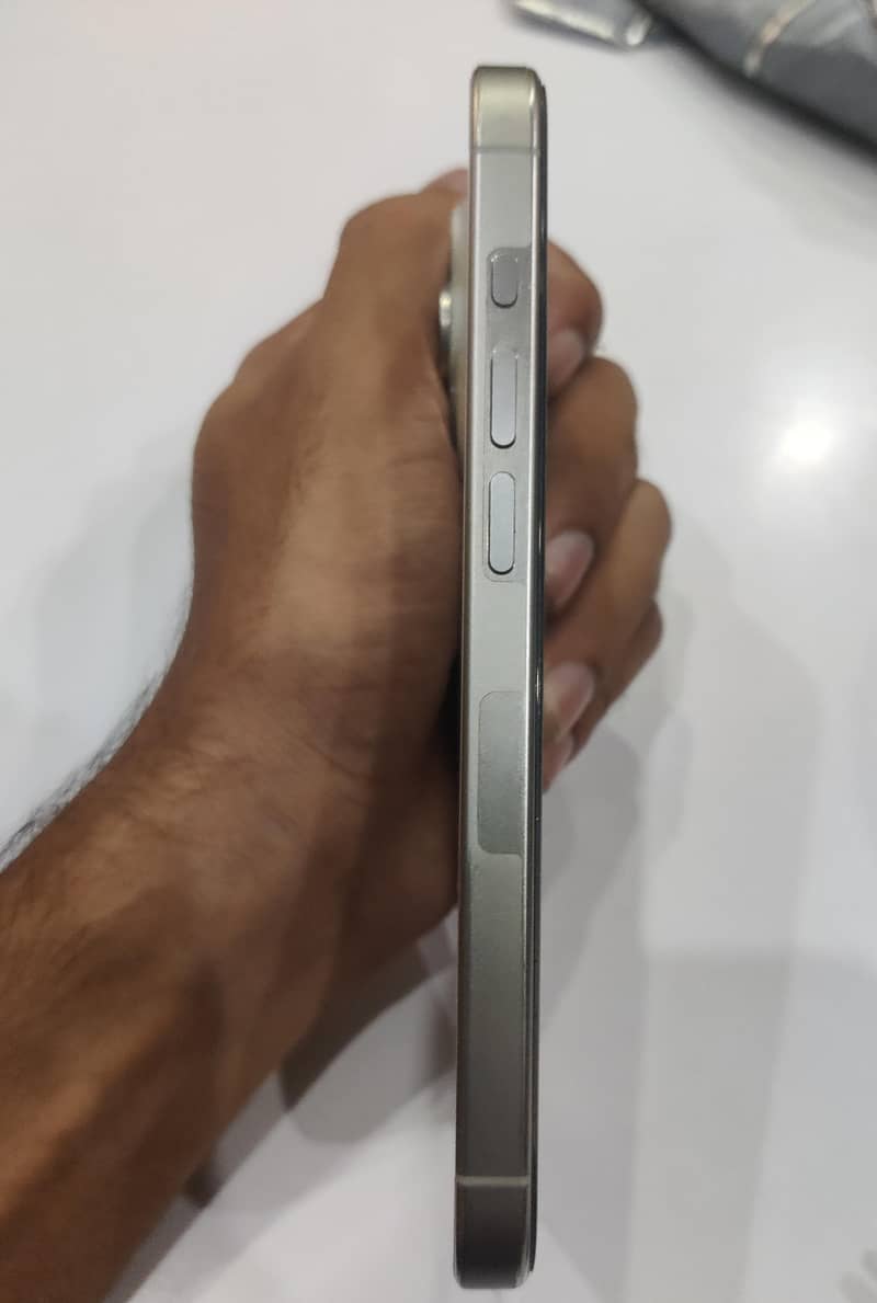 Apple iPhone 15 Pro 5