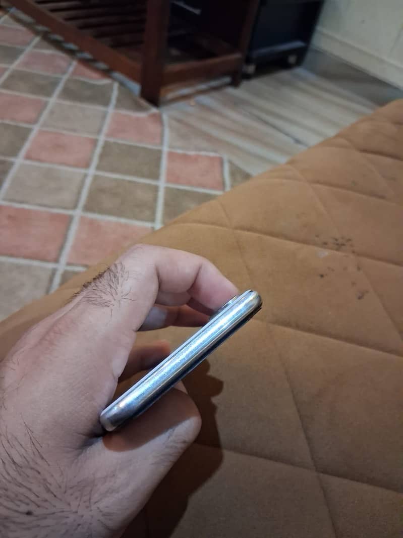 Apple iPhone X 2