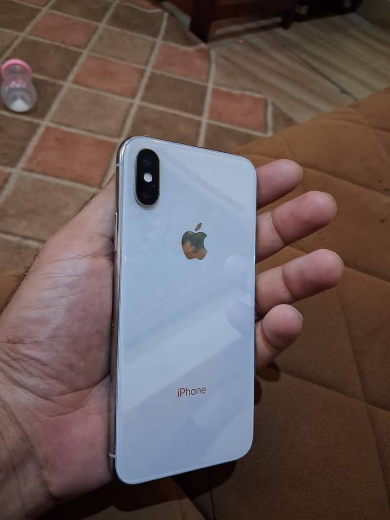 Apple iPhone X 5