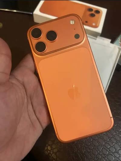 I am selling iPhone 17pro max non pta factory unlocked condition 10/10