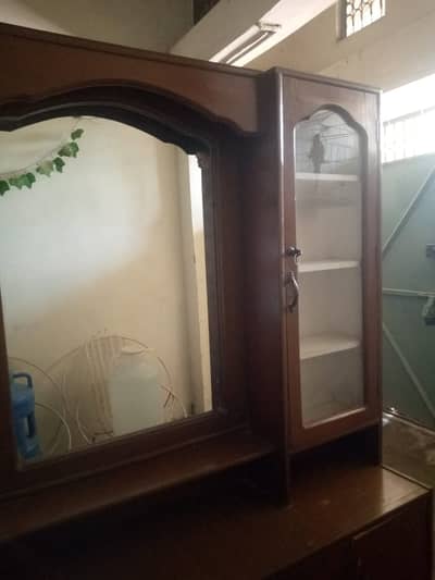 Dressing table