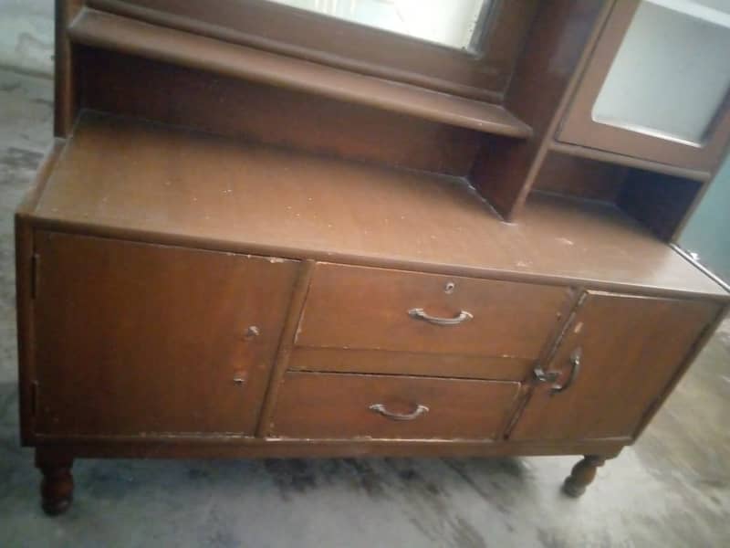 Dressing table 5
