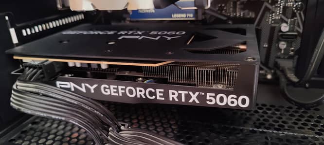 PNY RTX 5060 8gb