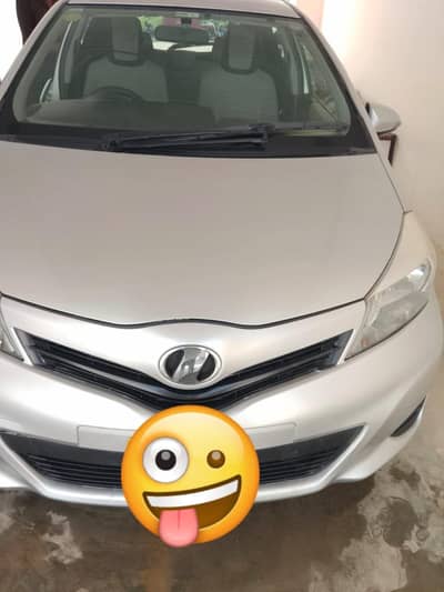 Toyota Vitz 2012
