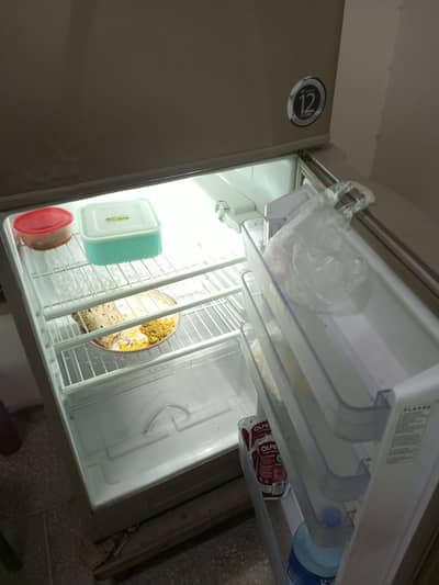 Dawlance medium sized double door fridge