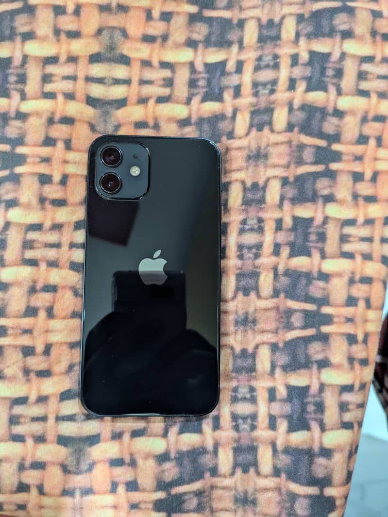 Apple iPhone 12 2
