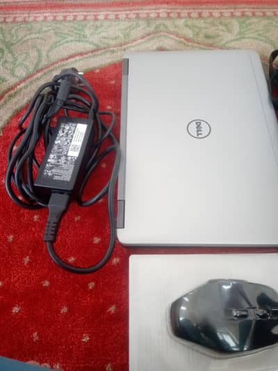 Dell Latitude E7240 — Core i5 | 8GB RAM | 128GB SSD