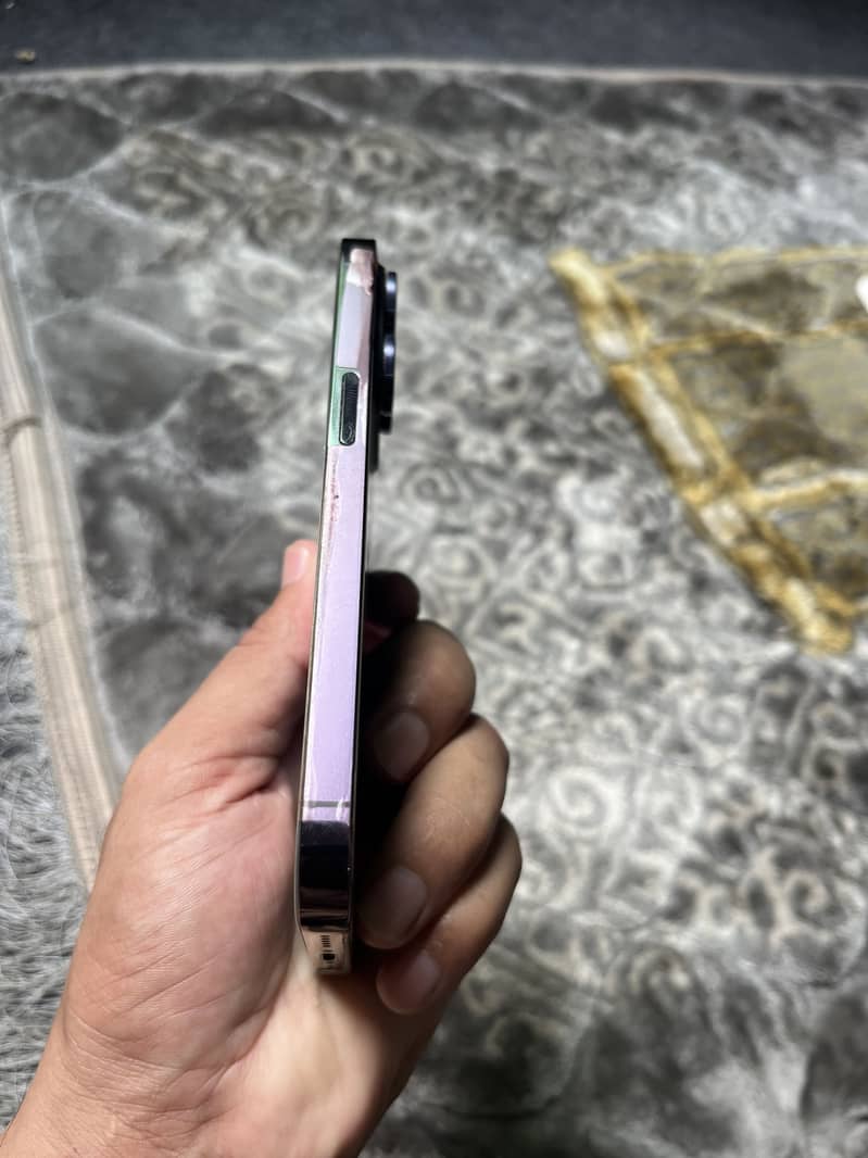 Apple iPhone 14 Pro 9